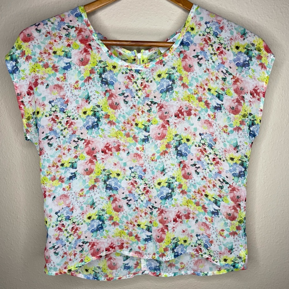 dELiA*s Size XS Floral blouse Neon green back half zipper Sheer Short Sleeves